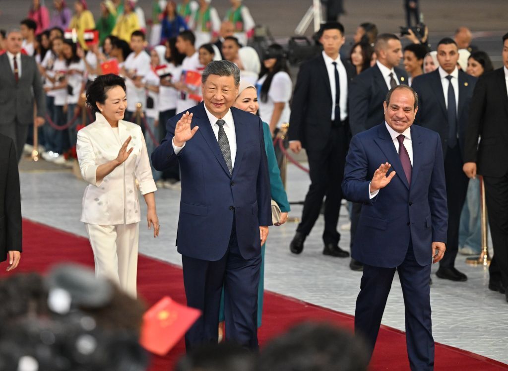 习近平抵达埃及开罗国际机场揭晓书面讲话